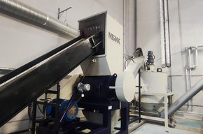 Линия переработки пленочных и нитевидных отходов (производства флексы) производительностью 500 кг/ч